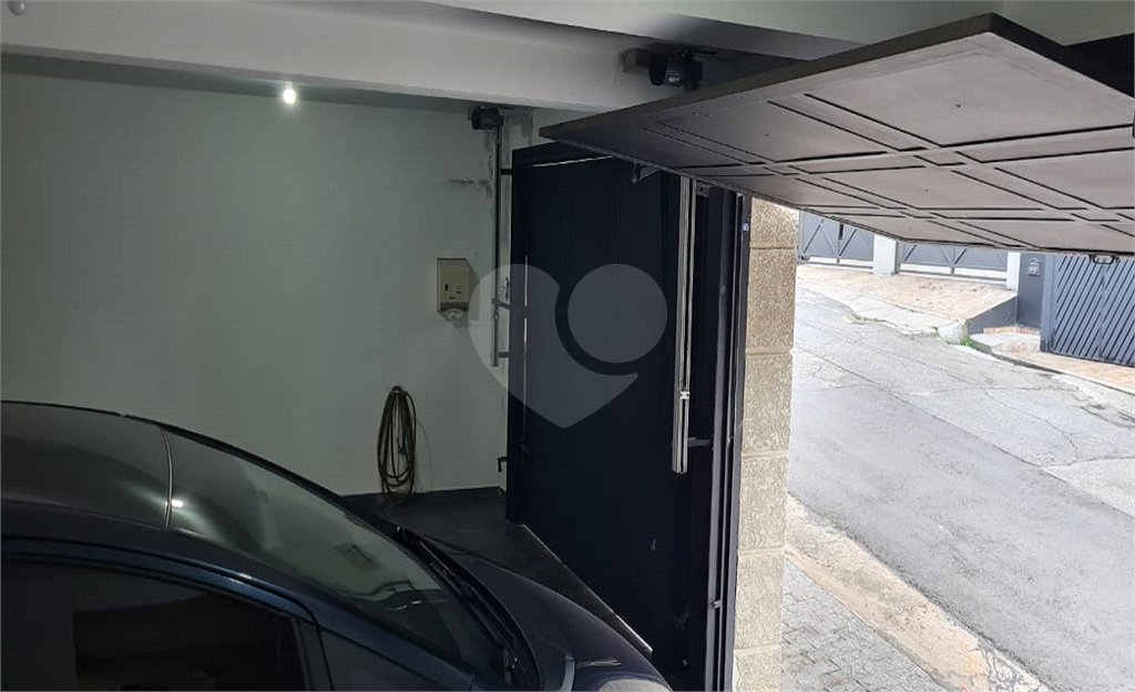 Sobrado à venda com 4 quartos, sendo 2 suítes, em Vila Paulicéia, São Paulo, SP