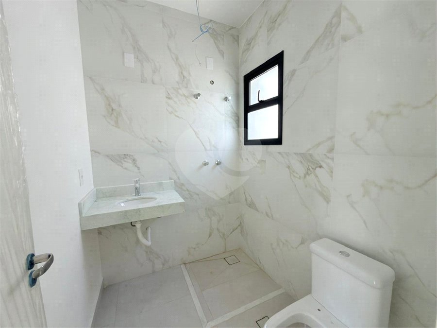 Casa à venda ou para alugar com 3 suítes no condomínio Mont Blanc Village, Vinhedo - SP