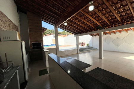 Casa à venda com 2 quartos em Vila Jeriva, Várzea Paulista, SP
