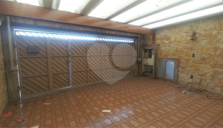 Sobrado à venda com 3 quartos, sendo 2 suítes,  em Bom Retiro, São Paulo, SP