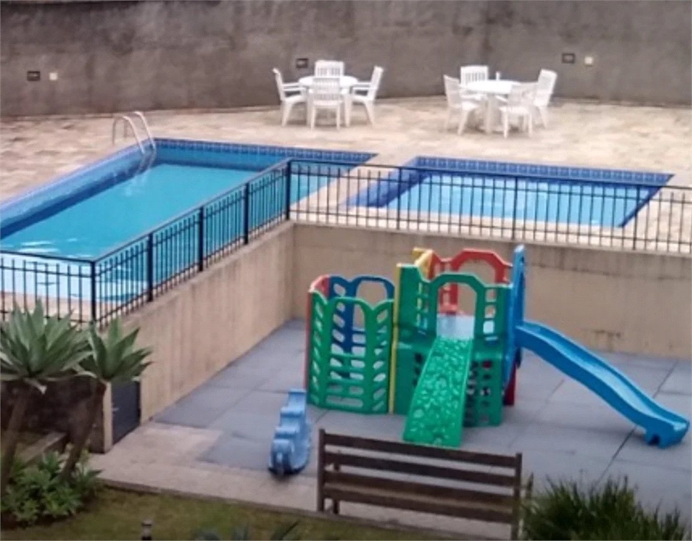 Apartamento à venda com 3 quartos, sendo 1 suíte, em Jardim Londrina, São Paulo, SP