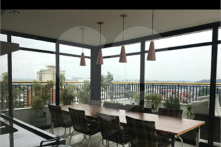 Apartamento à venda com 1 quarto em Santo Amaro, São Paulo, SP