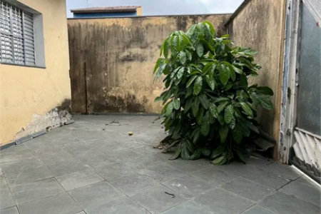 Casa Térrea à venda com 3 quartos em Jardim Dom José, São Paulo, SP