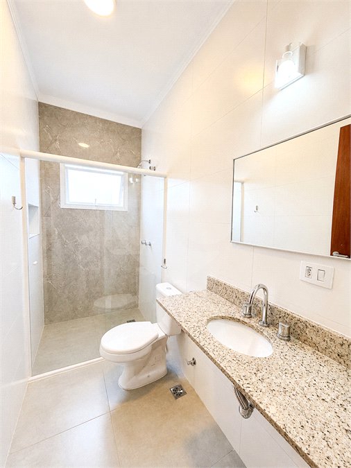 Casa à venda com 3 suítes no condomínio Via Castelli, Louveira - SP