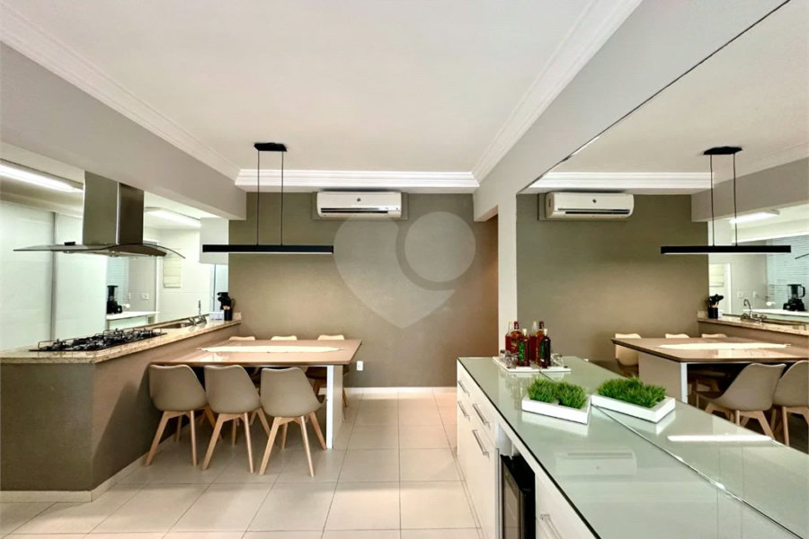 Apartamento à venda com 3 quartos, sendo 2 suítes, em Riviera de São Lourenço, Bertioga, SP