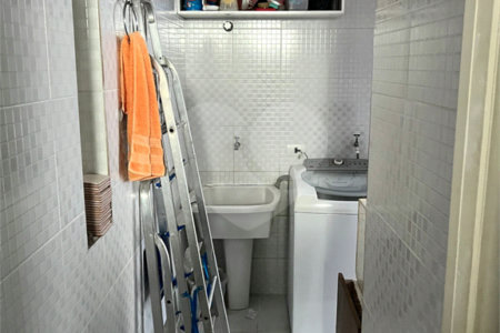 Casa à venda com 4 quartos, sendo 3 suítes, em Chácara Monte Alegre, São Paulo, SP