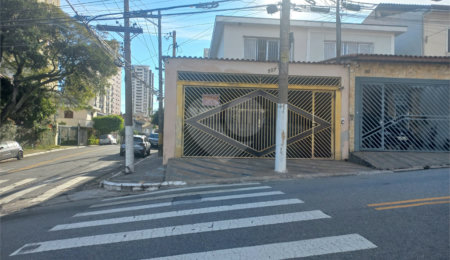Sobrado à venda com 3 quartos em Vila Paiva, São Paulo, SP