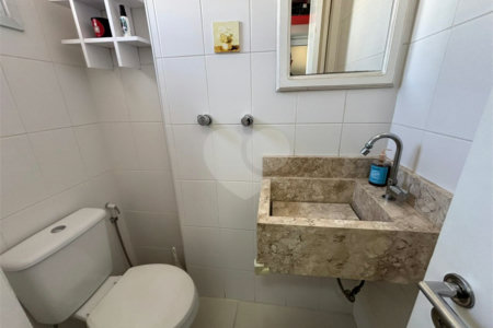 Apartamento à venda com 3 quartos, sendo 1 suíte,  em Santo Amaro, São Paulo, SP