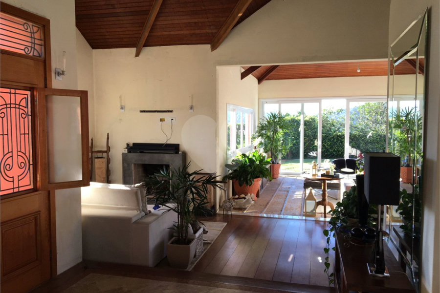 Casa à venda com 3 suítes no condomínio Suíça da Cantareira, Mairiporã - SP