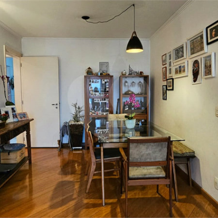 Apartamento à venda com 3 quartos, sendo 2 suítes, em Pinheiros, São Paulo, SP