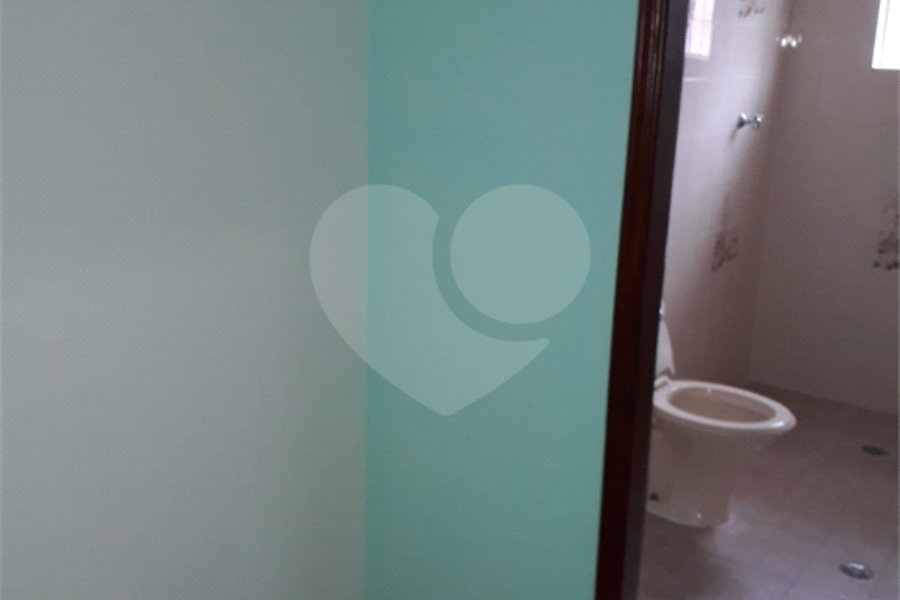 Sobrado à venda com 3 quartos em Tremembé, São Paulo, SP