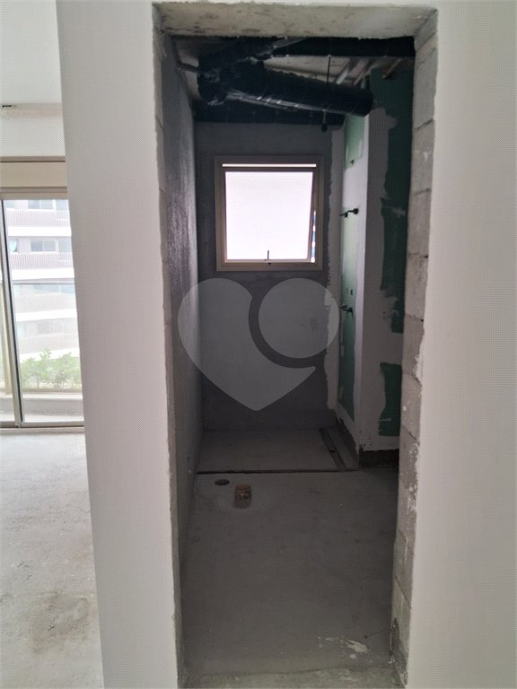 Apartamento à venda com 3 suítes em Moema, São Paulo, SP