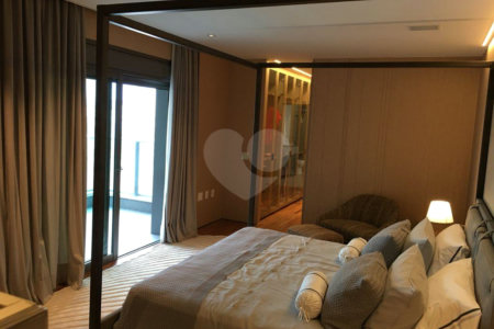 Apartamento à venda com 4 suítes em Vila Gomes Cardim, São Paulo, SP