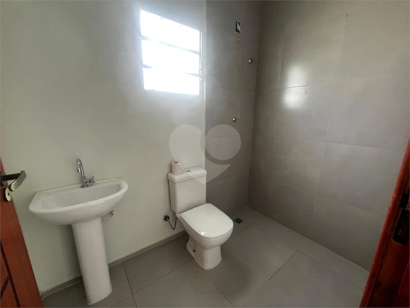 Casa à venda com 2 quartos em Parque Itapê, Itapetininga, SP