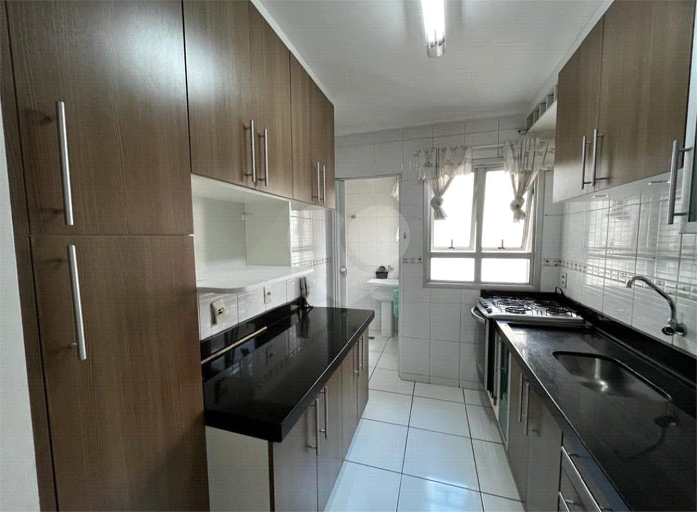 Casa à venda com 4 quartos, sendo 1 suíte, em Ivoturucaia, Jundiaí, SP