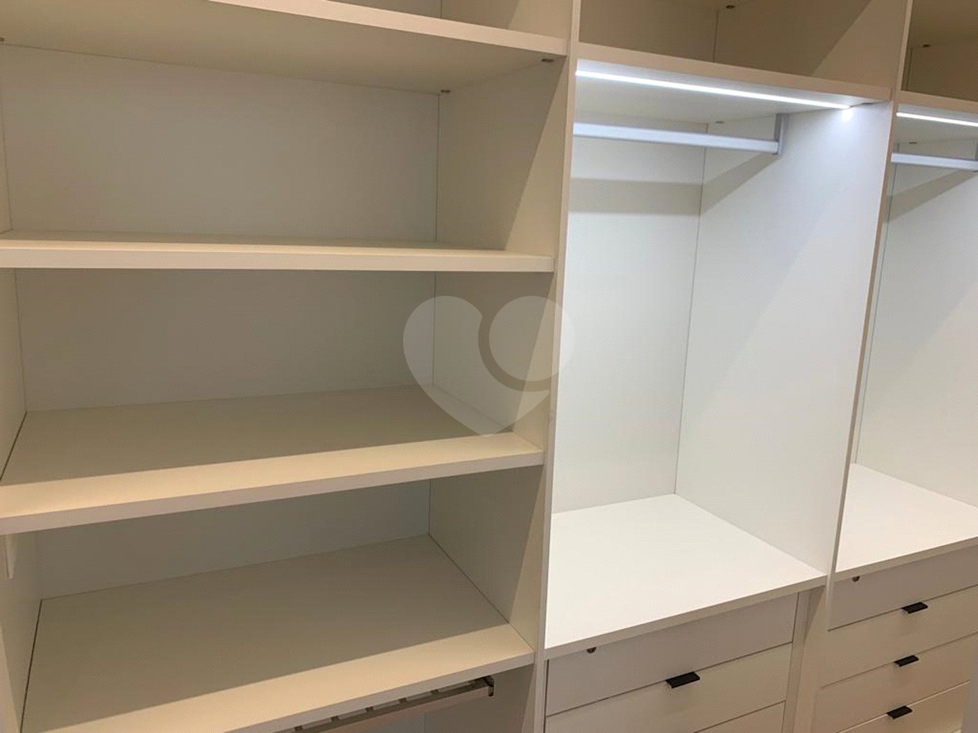 Apartamento à venda com 3 suítes em Indianópolis, São Paulo, SP
