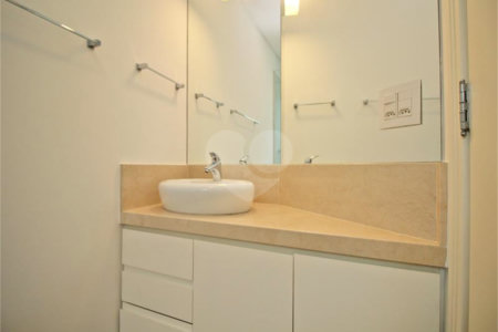 Casa à venda com 3 suítes no condomínio Brooklin Hills, São Paulo - SP