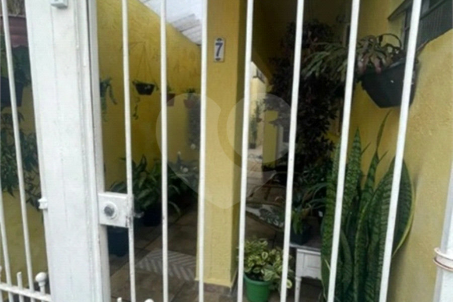 Casa de Vila à venda com 3 quartos, sendo 1 suíte,  em PARQUE EDU CHAVES, São Paulo, SP