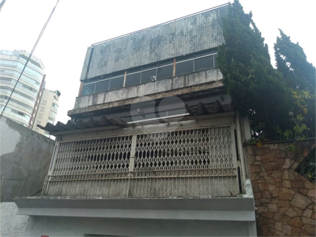 Prédio à venda com 4 quartos, sendo 1 suíte,  em Santana, São Paulo, SP