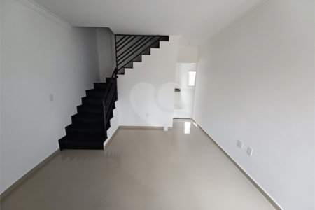 Sobrado à venda com 2 quartos, sendo 1 suíte, em Jardim Patente Novo, São Paulo, SP