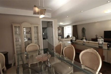 Apartamento à venda com 3 quartos, sendo 1 suíte, em Higienópolis, São Paulo, SP