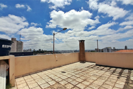 Casa Térrea à venda com 3 quartos em Vila Gustavo, São Paulo, SP