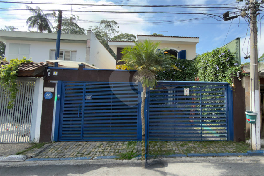 Sobrado à venda com 5 quartos, sendo 2 suítes, em Tremembé, São Paulo, SP