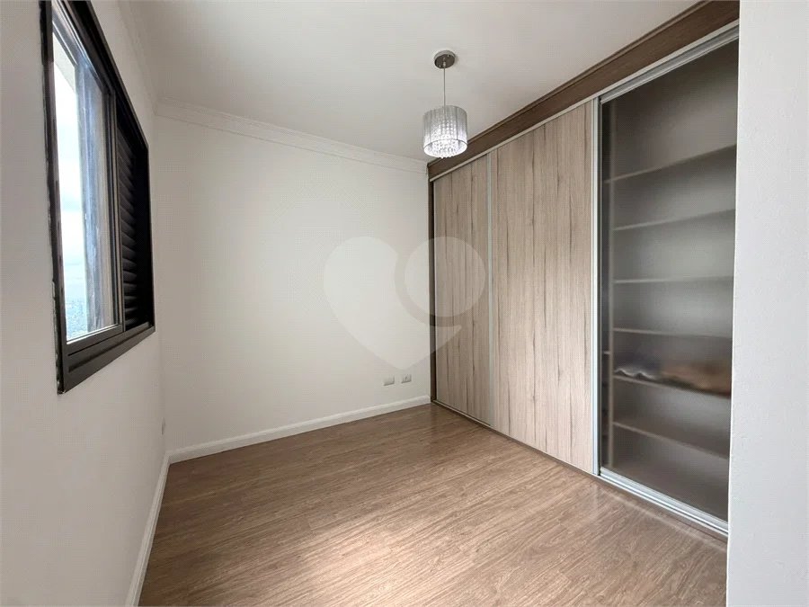 Apartamento para venda no Residencial Piazza Della Fontana com 3 quartos e 1 vaga.