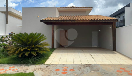 Casa à venda com 3 quartos, sendo 1 suíte,  no condomínio Village Damha II, São Carlos - SP