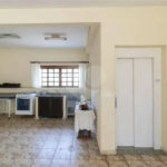 Casa com 3 dormitórios sendo 3 suítes com 03 vagas de garagem.