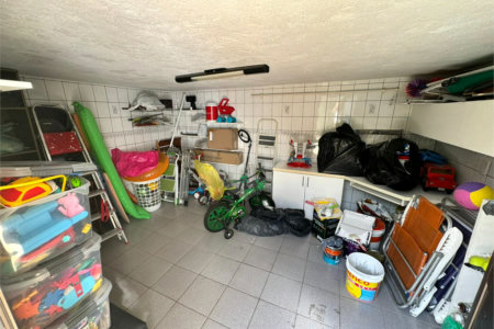 Casa à venda com 3 quartos, sendo 1 suíte, no condomínio Residencial Jardim das Flores 1510, Cotia - SP