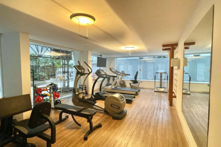 Apartamento à venda com 3 suítes em Cerqueira César, São Paulo, SP
