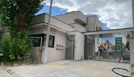 Casa à venda com 3 suítes no condomínio Residencial Celina, Atibaia - SP
