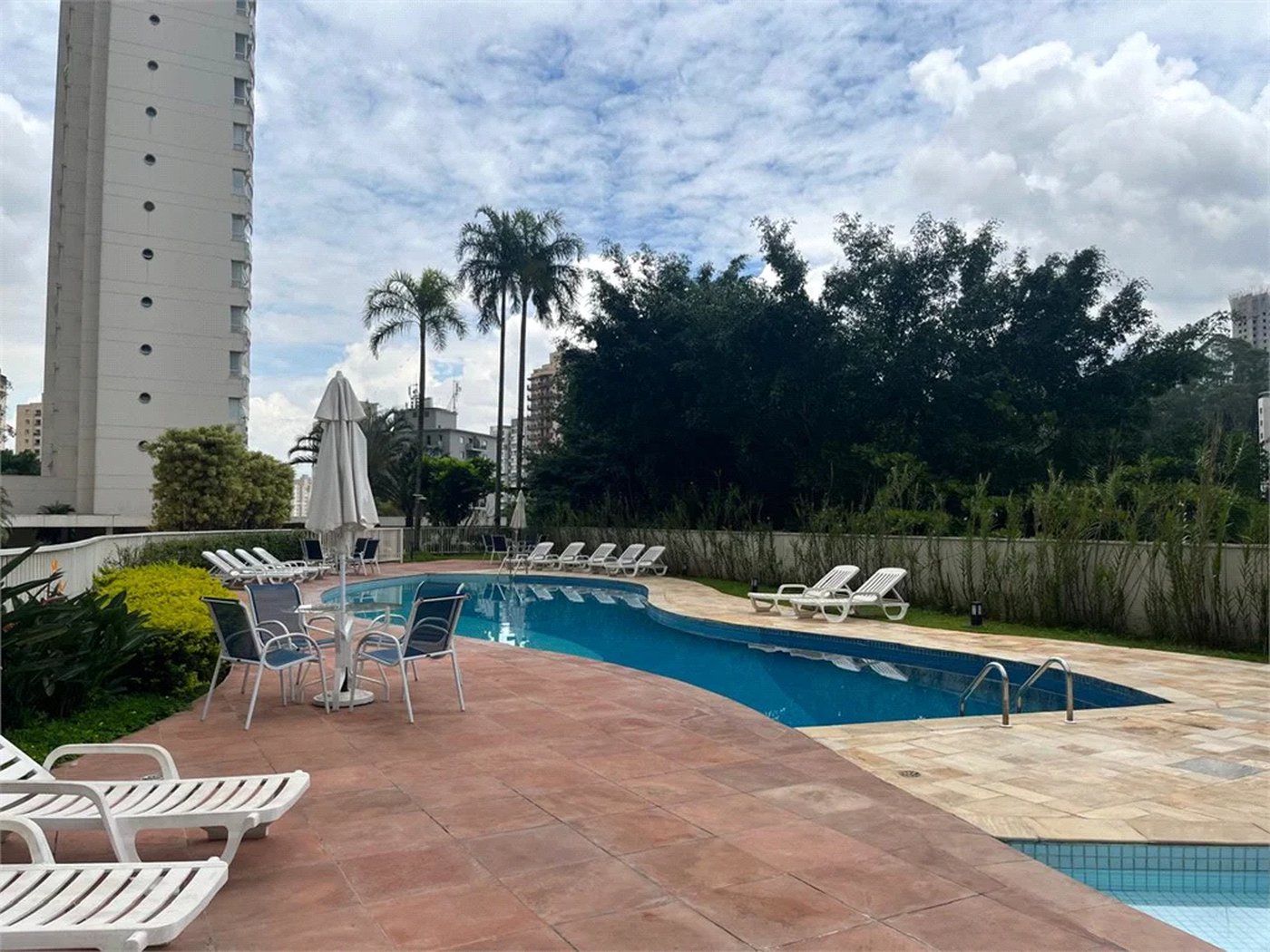 Apartamento à venda com 3 suítes em Vila Andrade, São Paulo, SP