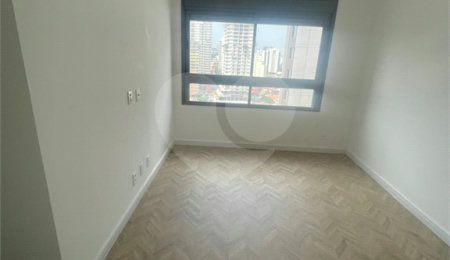 Apartamento à venda ou para alugar com 2 suítes em Jardim das Acácias, São Paulo, SP