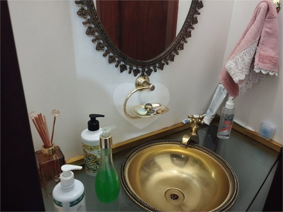 Sobrado à venda com 4 quartos, sendo 1 suíte, em Tremembé, São Paulo, SP