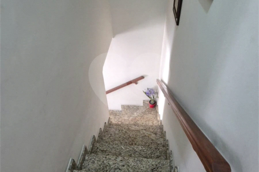 Casa à venda com 3 quartos, sendo 1 suíte, no condomínio Indefinido_ernani Pinto_439, São Paulo - SP