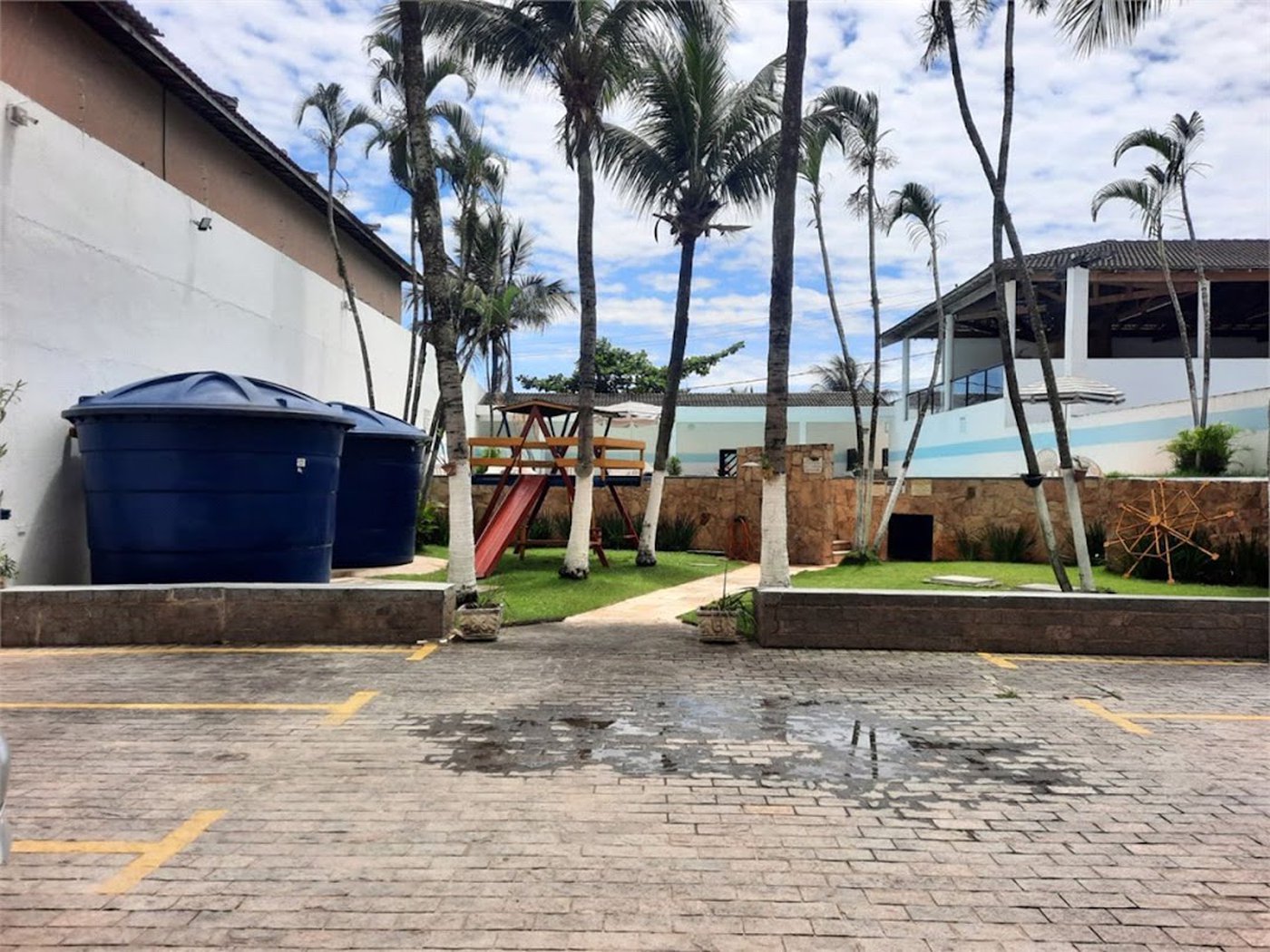 Apartamento Residencial à venda, Jardim Enseada, Guarujá - AP0795.