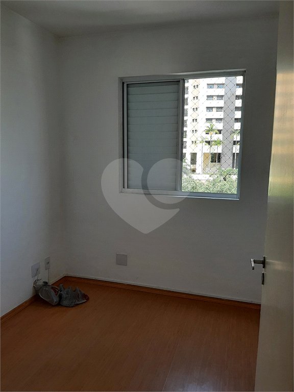 Apartamento à venda ou para alugar com 3 quartos, sendo 1 suíte,  em Vila Suzana, São Paulo, SP