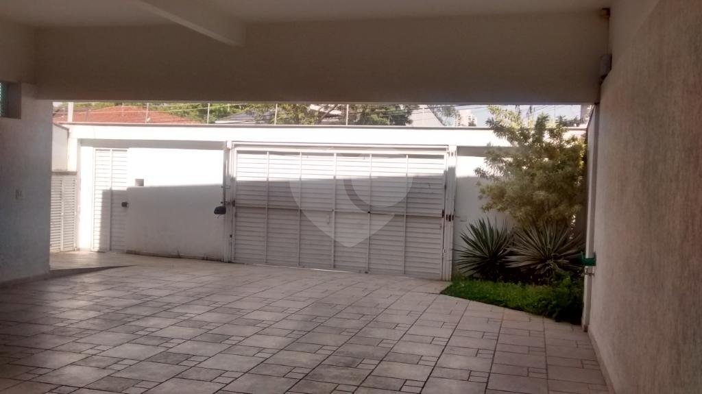 Sobrado à venda com 4 suítes em Tremembé, São Paulo, SP