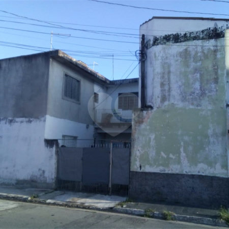 Sobrado à venda com 2 quartos, sendo 1 suíte, em Vila Urupês, Suzano, SP
