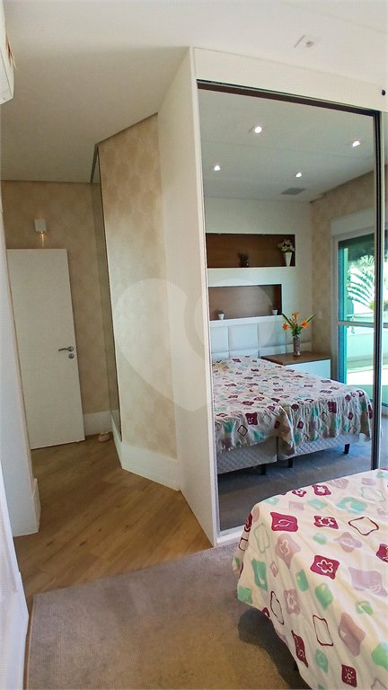 Casa à venda com 3 suítes no condomínio Figueira Garden, Atibaia - SP