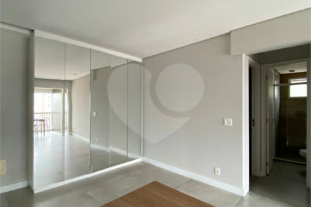 Apartamento para alugar com 2 quartos, sendo 1 suíte,  em Vila Gertrudes, São Paulo, SP