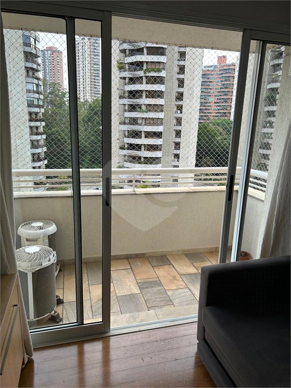 Apartamento à venda com 2 quartos, sendo 1 suíte,  em Paraíso do Morumbi, São Paulo, SP