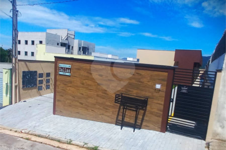 Casa à venda com 2 quartos, sendo 1 suíte,  em Vila São Paulo, Mogi das Cruzes, SP