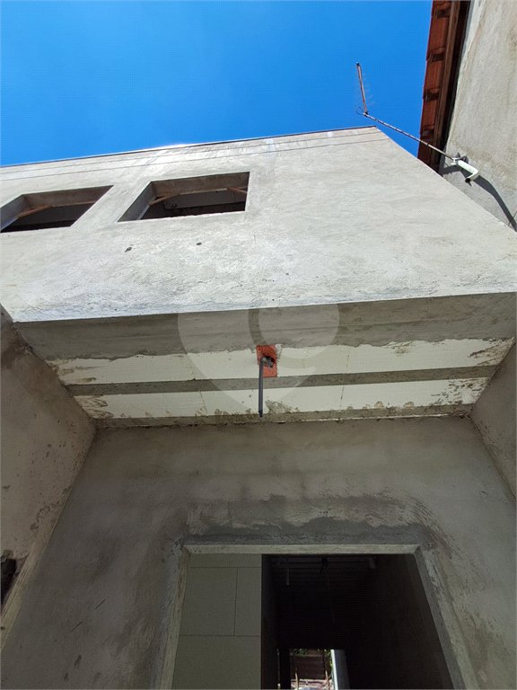Sobrado à venda com 3 quartos, sendo 1 suíte,  em Vila Laís, São Paulo, SP