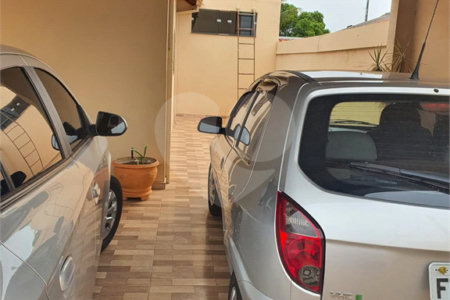 Casa à venda com 3 quartos, sendo 1 suíte, no Centro, Araraquara, SP