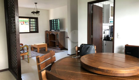Casa à venda com 4 quartos, sendo 2 suítes,  em Loteamento Loanda, Atibaia, SP