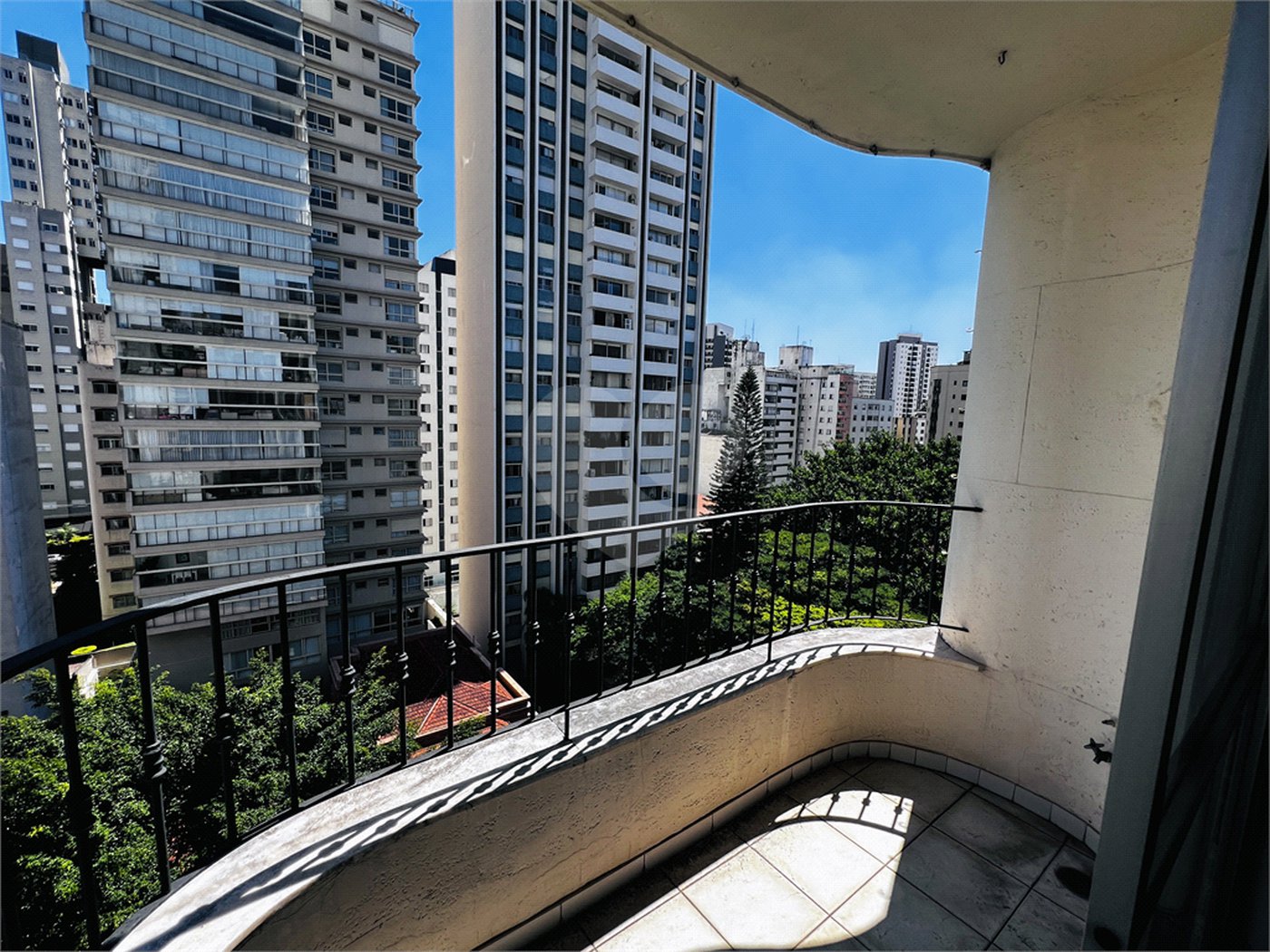 Apartamento à venda com 3 quartos, sendo 1 suíte, em Santa Cecília, São Paulo, SP