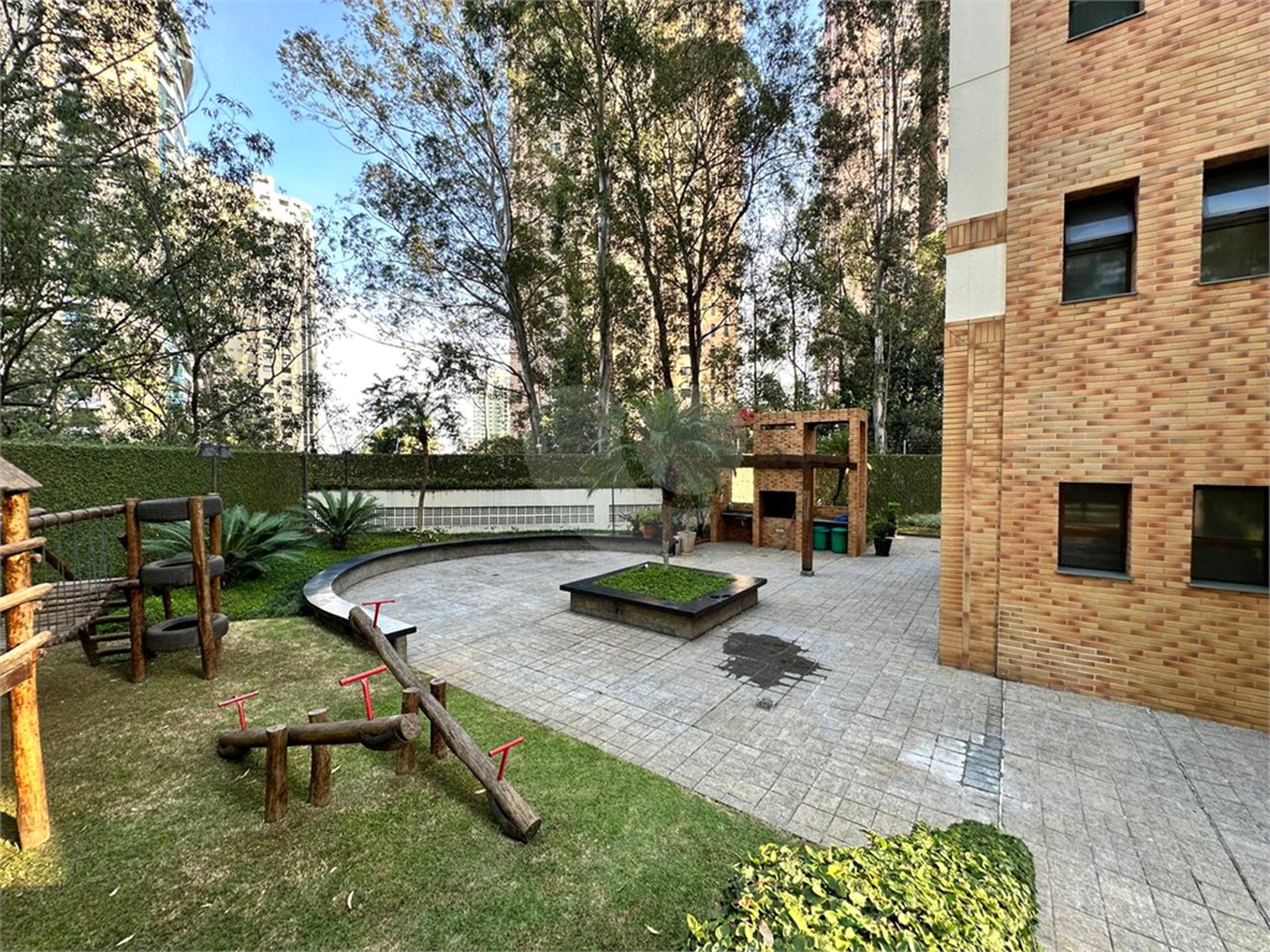 Apartamento à venda com 2 suítes em Vila Andrade, São Paulo, SP